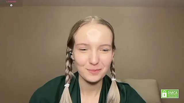 HongTomczak's Live XXX Chat