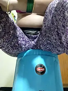 Show de Priyanka_30 na webcam