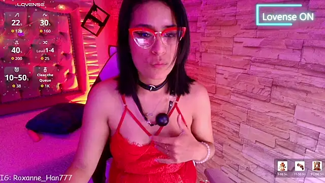 Roxanne_Han Adlı Modelin Canlı XXX Sohbeti