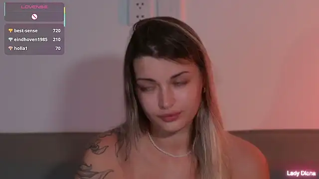 Chat +18 de LadyDiLancaster ao vivo