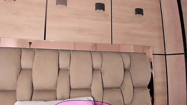 แชท XXX สดของ karol_lewiss