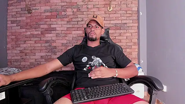 Show modela yurgaki_21 na web-kameri