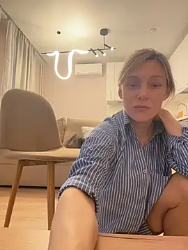 CarmenBlues_ Chat XXX live