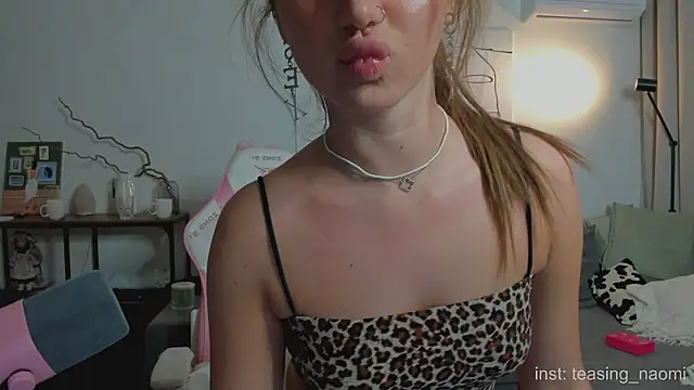 Chat XXX ao vivo de aesthetics__tease