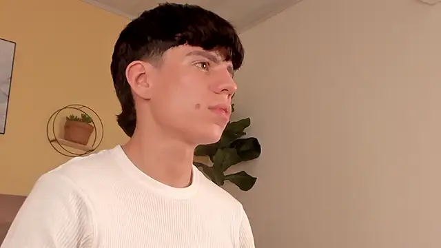 Angel_eros_ 现场XXX聊天