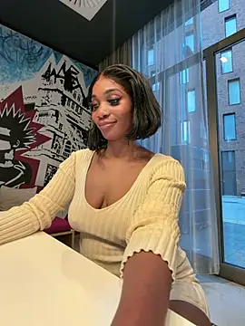 ___Nessa Adlı Modelin Canlı XXX Sohbeti