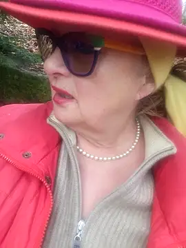 Hot-Muci Chat XXX live