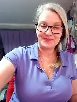 Show modela irinamaux na web-kameri