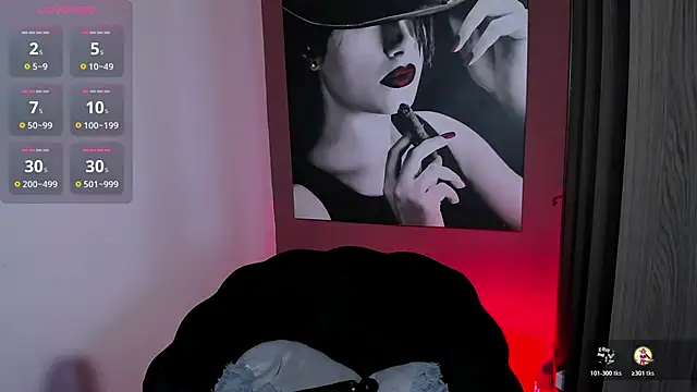 Pokazy przed kamerką – QueenOfHaze