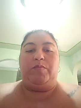 โชว์เว็บแคมของ curvy_diva_