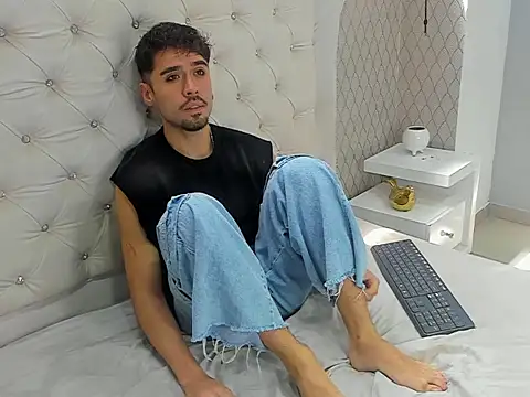 BrunoTurnerr élő XXX-chatje