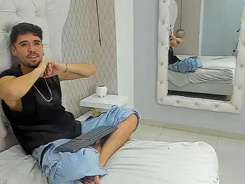 Вебкам-шоу BrunoTurnerr