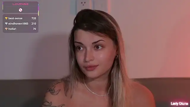 LadyDiLancaster Chat XXX in diretta