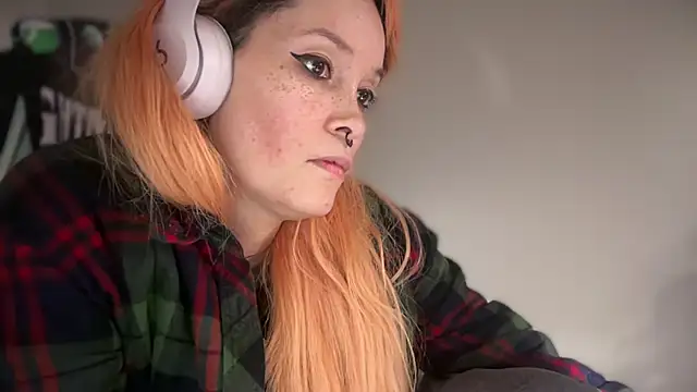 FRRANNKIE Adlı Modelin Canlı XXX Sohbeti