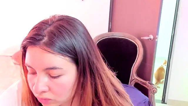 Czat XXX na żywo – __Emma__11__Lecat_