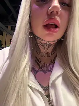 Chiibi live XXX chat