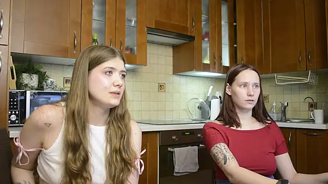 HotCaramellsTV Chat XXX in diretta