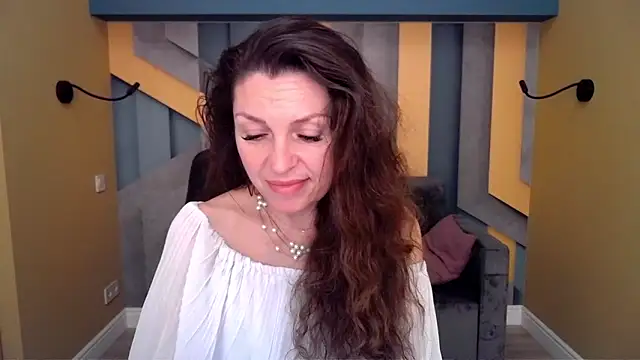 EllaLong Chat XXX in diretta