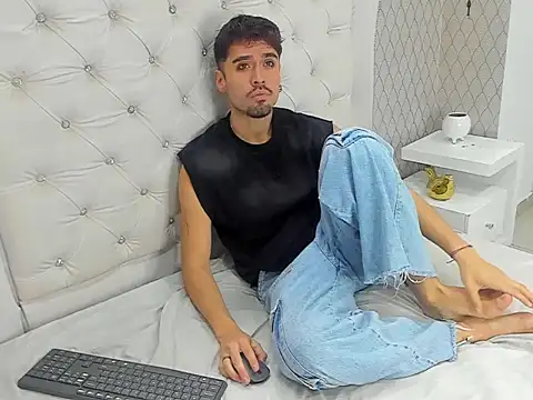 BrunoTurnerr Live XXX-chat