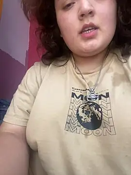 Solangerulo_: διαδικτυακό σόου στην κάμερα