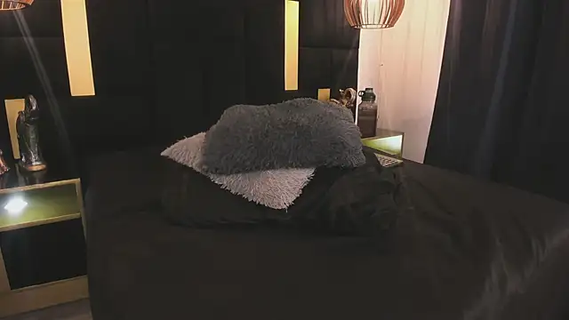 Lucio__Foxのウェブカメラショー