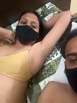 Chat +18 de indianshycouple ao vivo