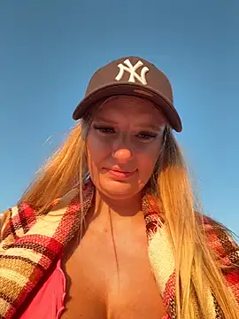 Chat +18 de Betsy ao vivo