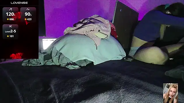 Blondiewithanass Live XXX Chat