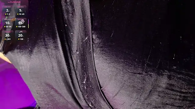 Chat +18 de MalaikaBrown ao vivo