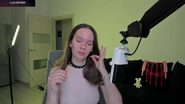 Goddess_of_Fertility Adlı Modelin Canlı XXX Sohbeti