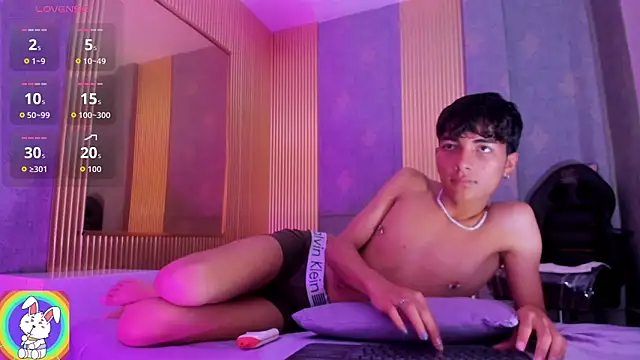 Pokazy przed kamerką – osamu_tay