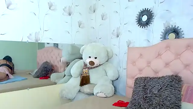 แชท XXX สดของ zara_cute