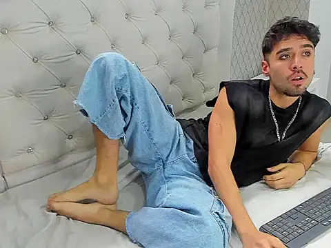 XXX chat uživo modela BrunoTurnerr