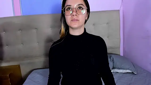 Alaiia___n Live XXX chat