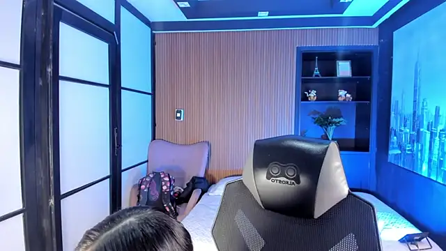 AlliceCopper: онлайн-секс-чат