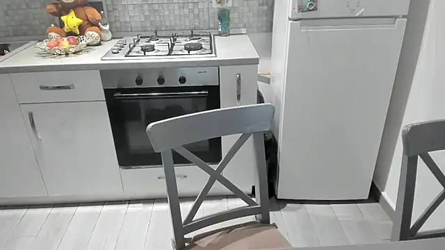 EllyslimdollのライブXXXチャット