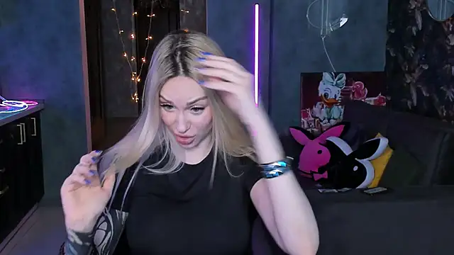 Blckmirrorr's Live XXX Chat