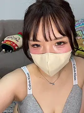 momodayo2525のライブXXXチャット