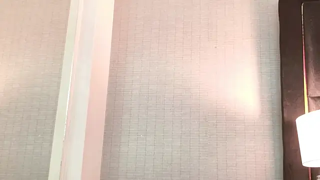 EllaEvanzのライブXXXチャット