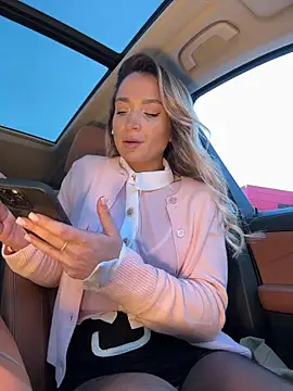 Ivy_Bae Adlı Modelin Canlı XXX Sohbeti