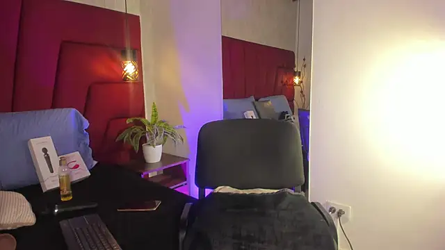 LadyLuminary Chat XXX live