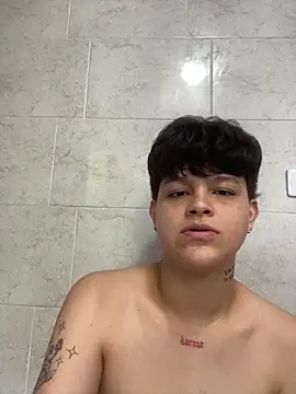 Czat XXX na żywo – Tomoe_25