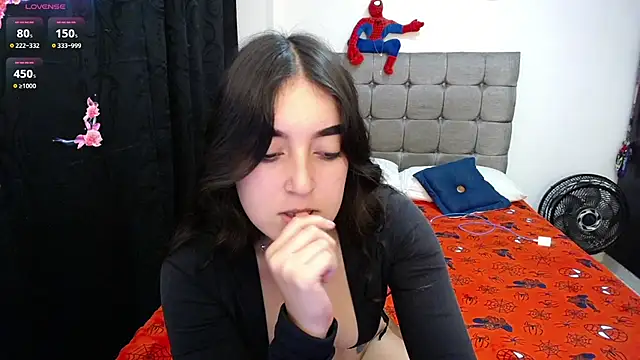 Czat XXX na żywo – Saylor_cassie