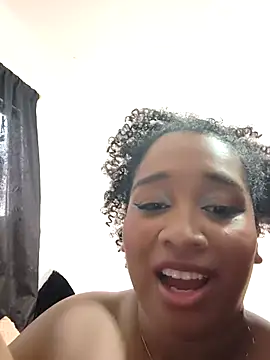 Chat +18 de Yera_brown69 ao vivo