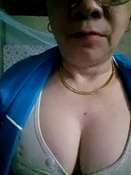 small-house123 – Live XXX-chat