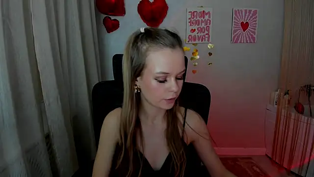 Chatroom XXX en direct de MidnighteAura