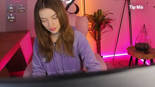 Show modela Baby_Aurora na web-kameri