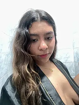 Show modela Sophie19__ na web-kameri