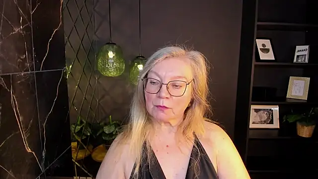 NataliMellow Chat XXX live