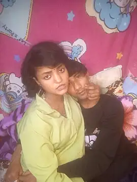 Freakingromance: απευθείας συνομιλία ΧΧΧ